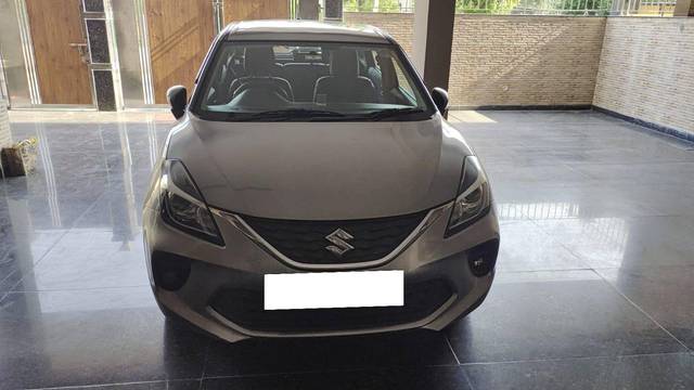 https://images10.gaadi.com/usedcar_image/4527615/original/processed_1d93776a-cff2-4617-9dda-a3f6fe880ed9.jpg?imwidth=6401