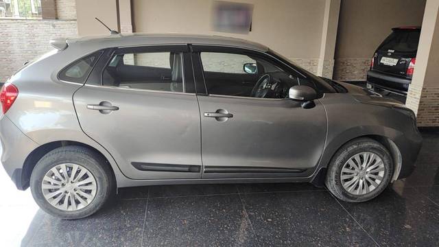 https://images10.gaadi.com/usedcar_image/4527615/original/processed_8fc7580f-fc86-4c24-8e1e-957ebdfc6e14.jpg?imwidth=6402