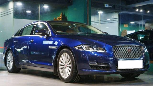 https://images10.gaadi.com/usedcar_image/4527621/original/processed_3a414e86473d9b02f7be285a133f02fe.jpg?imwidth=6400