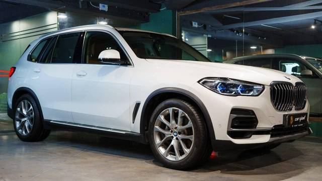 https://images10.gaadi.com/usedcar_image/4527643/original/processed_ca667efc57773577564473210c96b1df.jpg?imwidth=6400