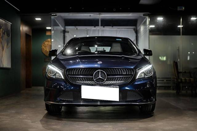 https://images10.gaadi.com/usedcar_image/4527647/original/processed_f80081261d5953a99be5672dfb5964d1.jpg?imwidth=6402