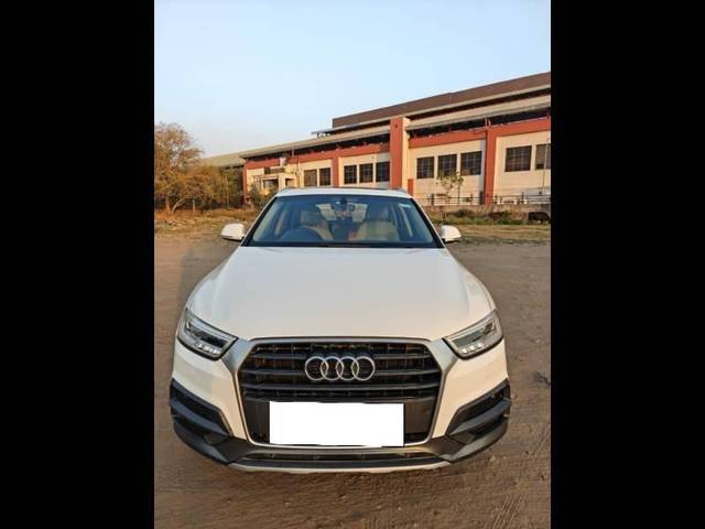 https://images10.gaadi.com/usedcar_image/4527652/original/processed_561e3cf765cb917b6aee464f37f5c750.jpg?imwidth=6402