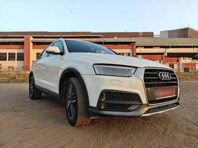 https://images10.gaadi.com/usedcar_image/4527652/original/processed_7f7afdd861a0917b6bf4e4c3e56c5dae.jpg?imwidth=6400