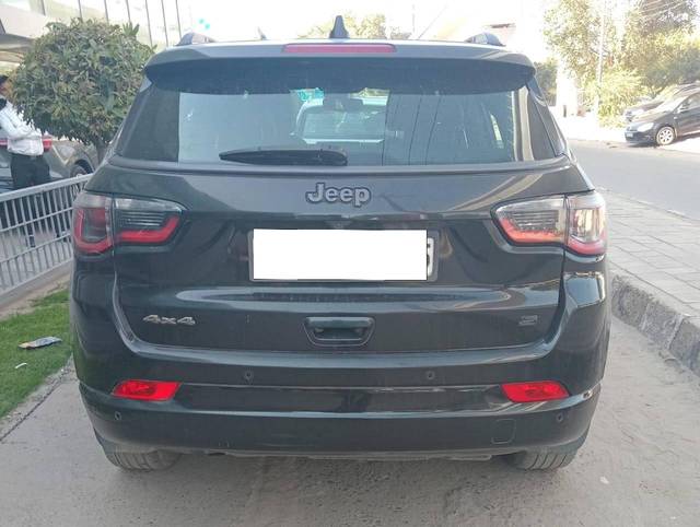 https://images10.gaadi.com/usedcar_image/4527707/original/processed_41fb7a93df4953d77290da3e8a6afffb.jpg?imwidth=6402