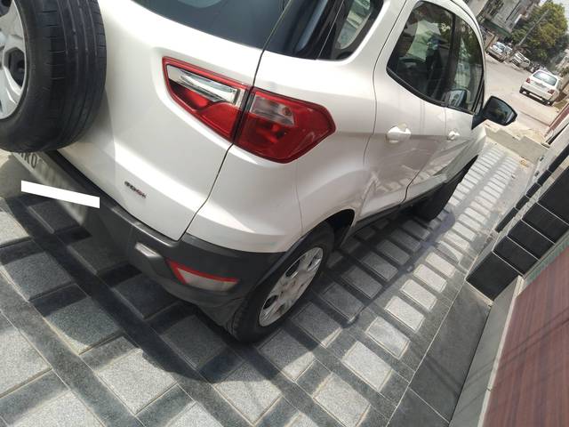https://images10.gaadi.com/usedcar_image/4527714/original/processed_e6d232578509889668f8632d0a2dffdc.jpg?imwidth=6400