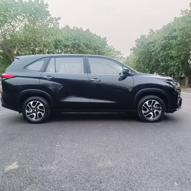 https://images10.gaadi.com/usedcar_image/4527719/original/bdda074d5ba362629a5d696329e1dc41.jpg?imwidth=6401