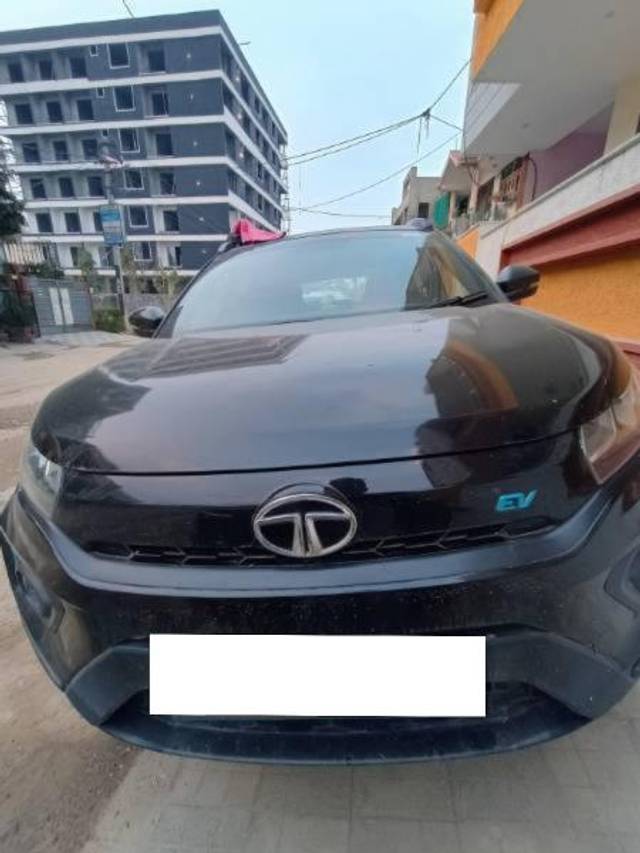 https://images10.gaadi.com/usedcar_image/4527721/original/processed_70ff2285-2557-48f3-9930-07005c333265.jpg?imwidth=6400