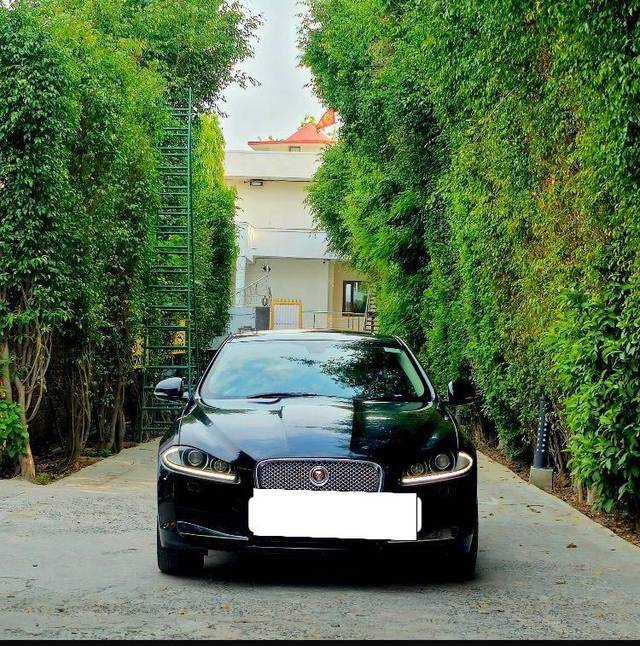 https://images10.gaadi.com/usedcar_image/4527723/original/processed_ea9649e054731a04a03ac9255b967ff3.jpg?imwidth=6402