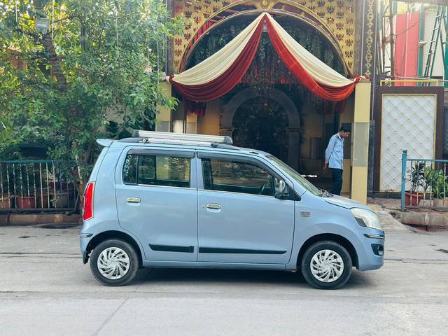 https://images10.gaadi.com/usedcar_image/4527726/original/46c61277976e4ede7eaaac57fa07f6b1.jpg?imwidth=6401