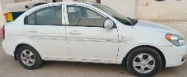 https://images10.gaadi.com/usedcar_image/4527727/original/processed_43015ea8-4092-4dfd-b83d-6e2f012668a2.png?imwidth=6402