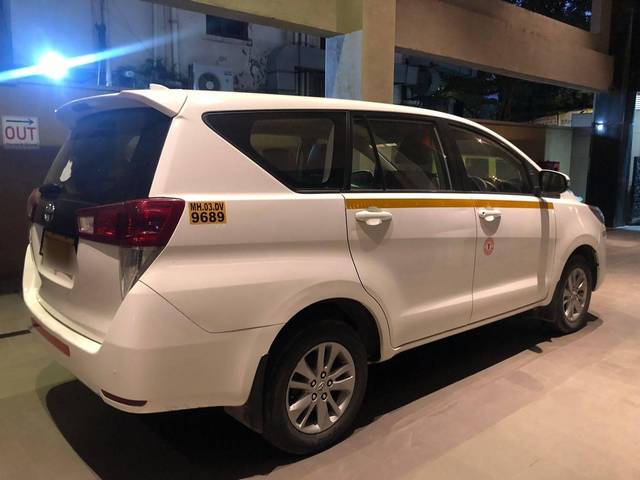 https://images10.gaadi.com/usedcar_image/4527728/original/processed_3f04b5dcb66c019c46cf8adb3e78a8bc.jpg?imwidth=6401