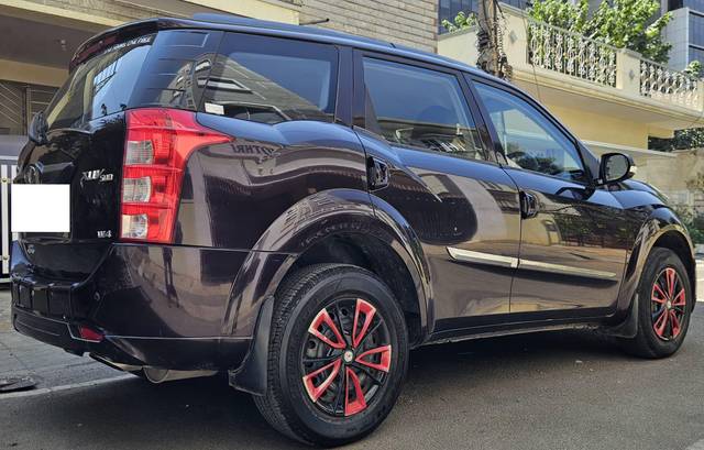 https://images10.gaadi.com/usedcar_image/4527732/original/processed_c77787699dd3825da98b059f589e8752.jpg?imwidth=6401