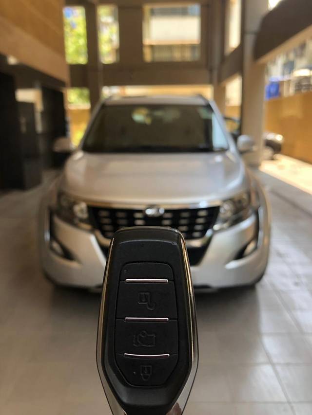https://images10.gaadi.com/usedcar_image/4527733/original/be38810f762c0f8d1ad0a513b1f60d72.jpg?imwidth=6402