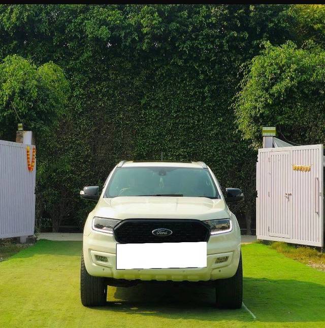https://images10.gaadi.com/usedcar_image/4527738/original/processed_18f37d1760e684cfda2aeb9cd1a1de1e.jpg?imwidth=6400