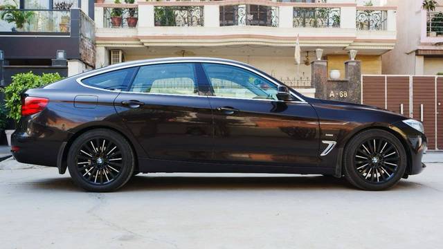 https://images10.gaadi.com/usedcar_image/4527754/original/processed_9a5c64f23874fafa1824f37214dc6ed6.jpg?imwidth=6401