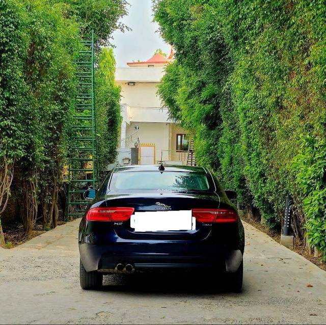 https://images10.gaadi.com/usedcar_image/4527766/original/processed_0167adbb7a6d708842ce86ed71d56665.jpg?imwidth=6402