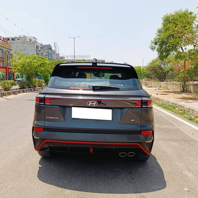 https://images10.gaadi.com/usedcar_image/4527770/original/processed_73bcaa76c4fa9a5795e1c72c47c4f04a.jpg?imwidth=6402