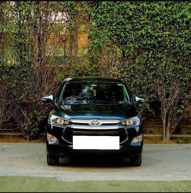 https://images10.gaadi.com/usedcar_image/4527771/original/processed_29fbab2b7a54fc4bd078394f099f9d82.jpg?imwidth=6400
