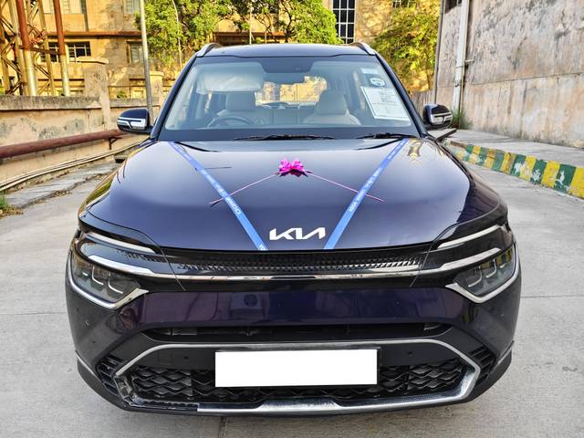 https://images10.gaadi.com/usedcar_image/4527775/original/processed_22c6565ac66c2187a684479f3cc07cb0.jpg?imwidth=6402