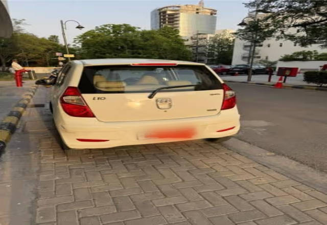 https://images10.gaadi.com/usedcar_image/4527793/original/75be1330-cb82-4ae5-82bc-e4cd57959da3.?imwidth=6400