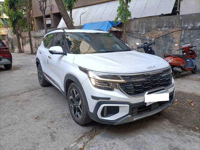 https://images10.gaadi.com/usedcar_image/4527811/original/processed_8ddb43a1312f1c26ad6f48a21e5c198e.jpg?imwidth=6400