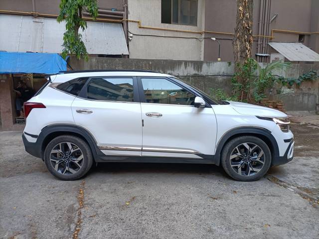 https://images10.gaadi.com/usedcar_image/4527811/original/processed_ade3e43d74e16f1a65b88a54ce25b419.jpg?imwidth=6401