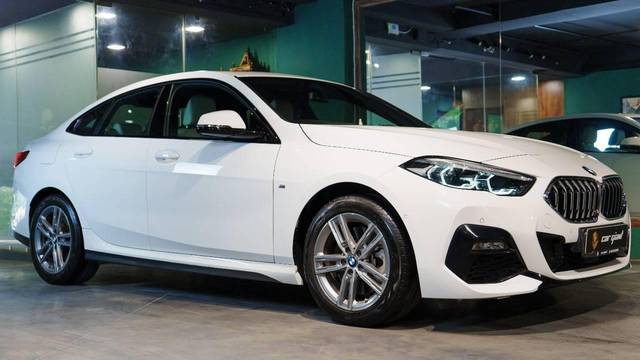 https://images10.gaadi.com/usedcar_image/4527812/original/processed_403eeceb88fc9ce7b7f6ee2100e215d8.jpg?imwidth=6400