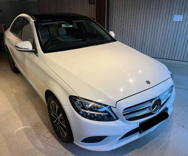 https://images10.gaadi.com/usedcar_image/4527819/original/processed_dad597ac3ee9ccab7dd3094b2d217d40.jpg?imwidth=6400