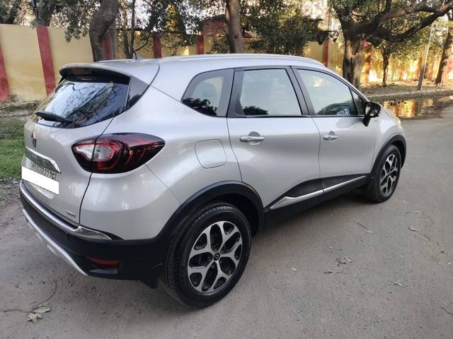 https://images10.gaadi.com/usedcar_image/4527820/original/processed_092bcfd00d606263b959af329d75d5f9.jpg?imwidth=6402