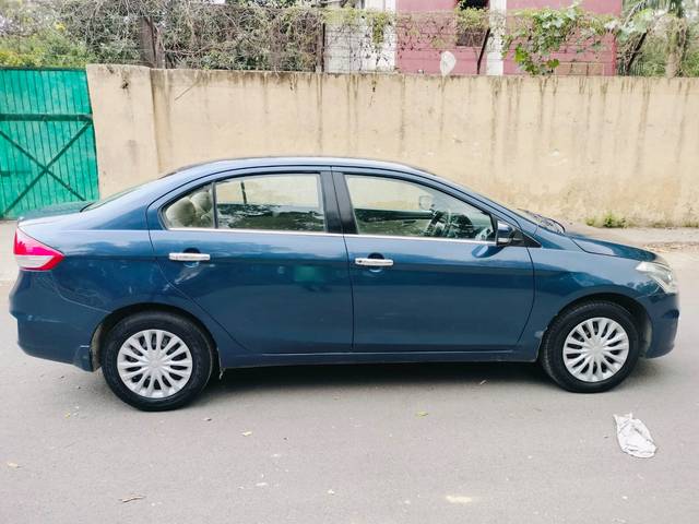 https://images10.gaadi.com/usedcar_image/4527839/original/7fbc229c770b52cf7cff281381a0e040.jpg?imwidth=6401