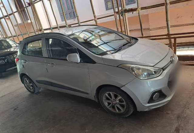 https://images10.gaadi.com/usedcar_image/4527842/original/04d457d8-4c5b-4c93-9d41-b512bfe42aa1.?imwidth=6400
