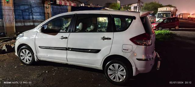 https://images10.gaadi.com/usedcar_image/4527843/original/processed_8056bad1-a279-43fe-ae7d-72a4a19d9515.jpg?imwidth=6402