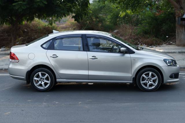 https://images10.gaadi.com/usedcar_image/4527855/original/8c203576925e22279e53696ea581e08d.jpg?imwidth=6401