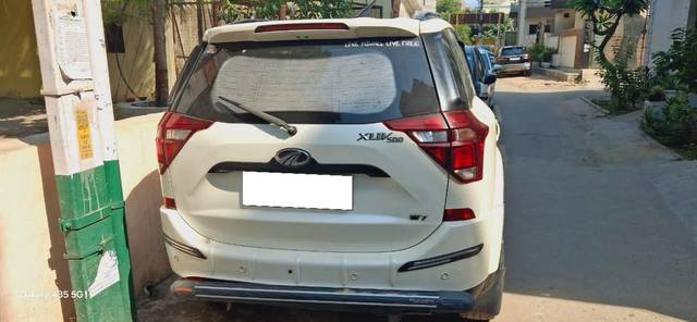 https://images10.gaadi.com/usedcar_image/4527861/original/processed_59fa1dfd-5e7e-4a29-99e3-6b1913383c03.jpg?imwidth=6400