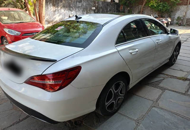 https://images10.gaadi.com/usedcar_image/4527913/original/7f02007a-3029-4df6-8e9c-90ec07a99bc1.?imwidth=6401