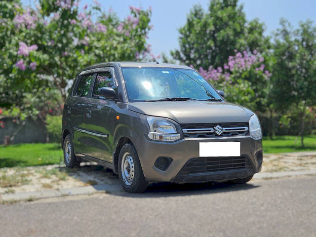 https://images10.gaadi.com/usedcar_image/4527915/original/processed_851652cc5294771d49fb14189b842280.png?imwidth=6400