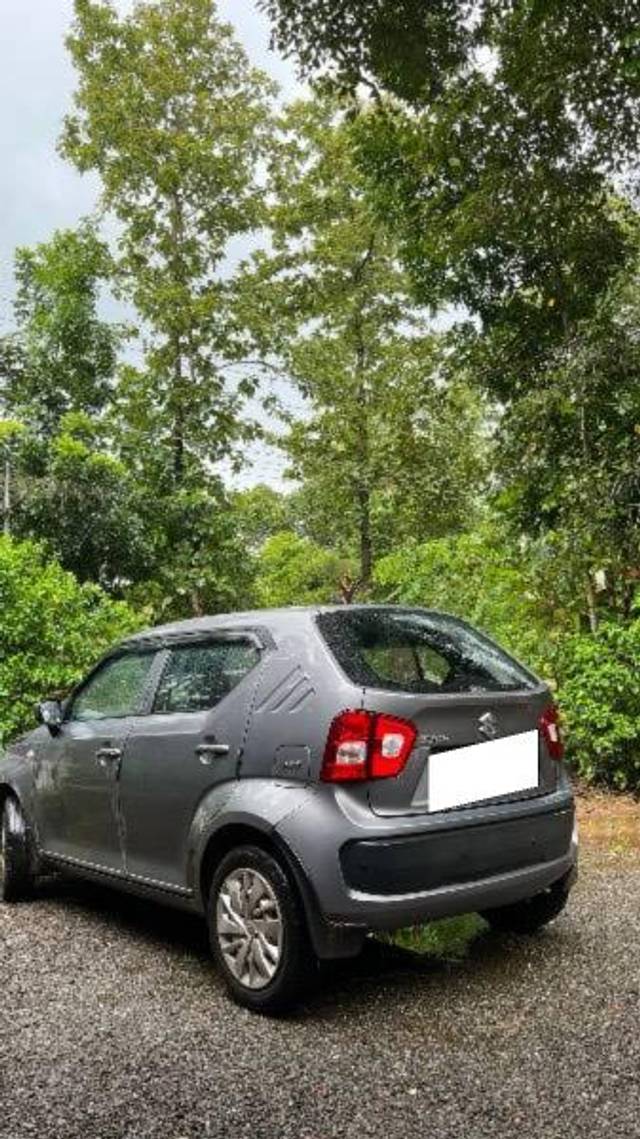https://images10.gaadi.com/usedcar_image/4527916/original/processed_8e05f9fa-7665-4c64-b64d-3c26323f9ec0.jpeg?imwidth=6400