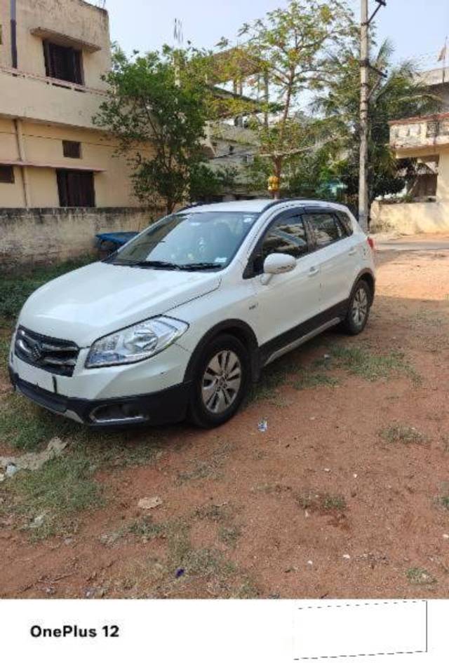 https://images10.gaadi.com/usedcar_image/4527944/original/processed_4f2b0cce-66e4-4e3b-b171-85354a47a911.jpg?imwidth=6400