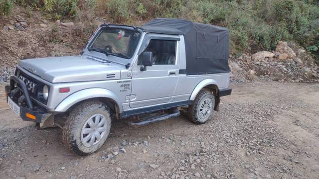 https://images10.gaadi.com/usedcar_image/4527946/original/processed_914b10dd-459e-491e-a753-ddecbf838351.jpg?imwidth=6402