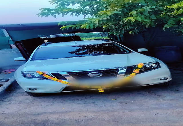 https://images10.gaadi.com/usedcar_image/4527970/original/a2521176-abc0-4115-a617-f8049c43bcbb.?imwidth=6401
