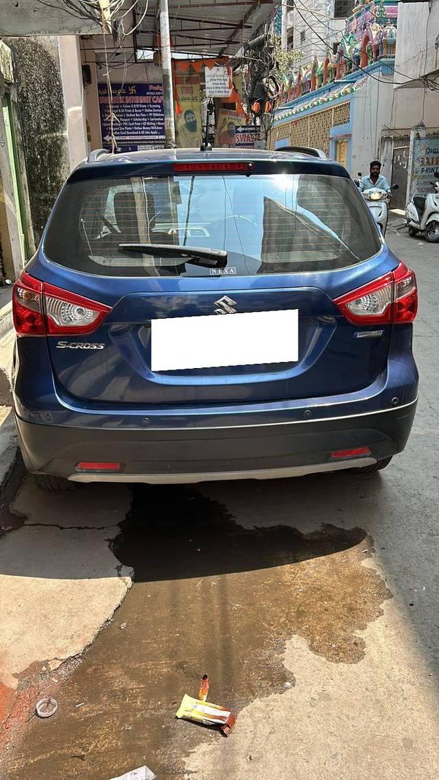 https://images10.gaadi.com/usedcar_image/4527973/original/processed_2e121f76-6a3d-45f8-b9f0-40e5326b96ac.jpg?imwidth=6401