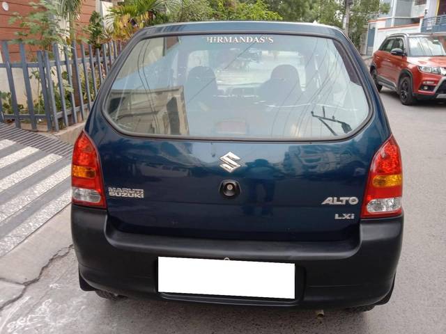 https://images10.gaadi.com/usedcar_image/4527984/original/processed_ee2f72ff0ee2b6e686218ee85c1e4e4c.jpg?imwidth=6402