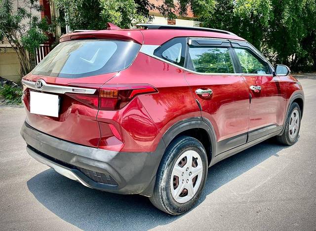 https://images10.gaadi.com/usedcar_image/4528004/original/processed_fdab5b15fddc21873ee4ea75fc44573b.jpg?imwidth=6402