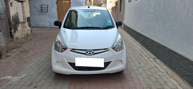 https://images10.gaadi.com/usedcar_image/4528006/original/processed_b24ba688-cefd-44ac-9b27-ad913ffe97d8.jpg?imwidth=6401
