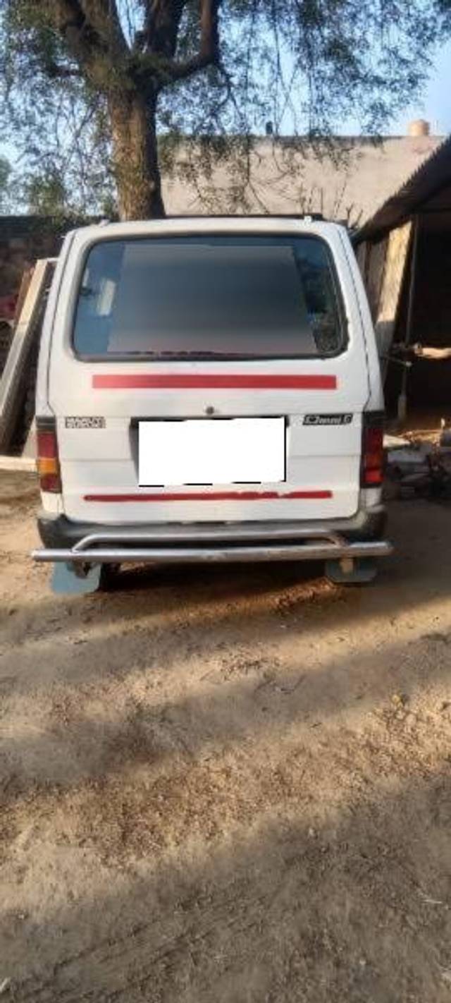 https://images10.gaadi.com/usedcar_image/4528007/original/processed_6e398cec-f34b-4ce3-916a-7e49775a9bf3.jpg?imwidth=6401