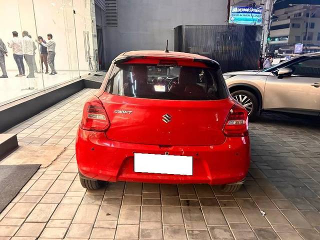 https://images10.gaadi.com/usedcar_image/4528010/original/processed_a407cf79-a720-4b69-801b-abc8145170ad.jpg?imwidth=6401