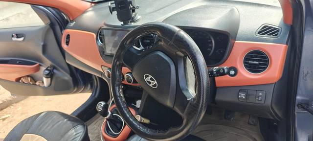 https://images10.gaadi.com/usedcar_image/4528023/original/7a91124c-62ac-4fd4-b701-29b2411874a2.jpg?imwidth=6402