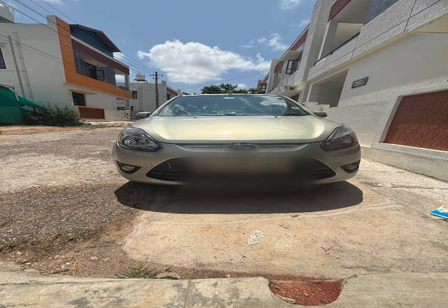 https://images10.gaadi.com/usedcar_image/4528032/original/26fb5c68-50fc-42d3-ad65-e53814ccb4b1.?imwidth=6402