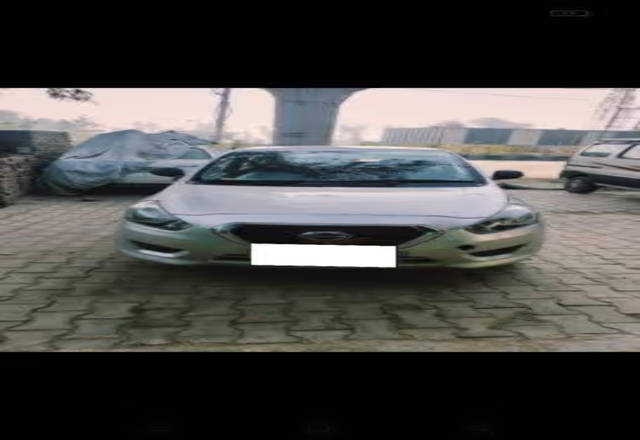 https://images10.gaadi.com/usedcar_image/4528042/original/161a64fe-4f84-4a42-b962-933407cf76b6.?imwidth=6400