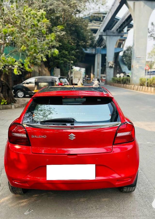 https://images10.gaadi.com/usedcar_image/4528056/original/processed_abee1aa34ee12fa07fe52774d68480d1.jpg?imwidth=6401